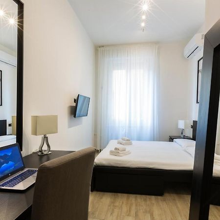 Yellow Line Apartment Милан Экстерьер фото