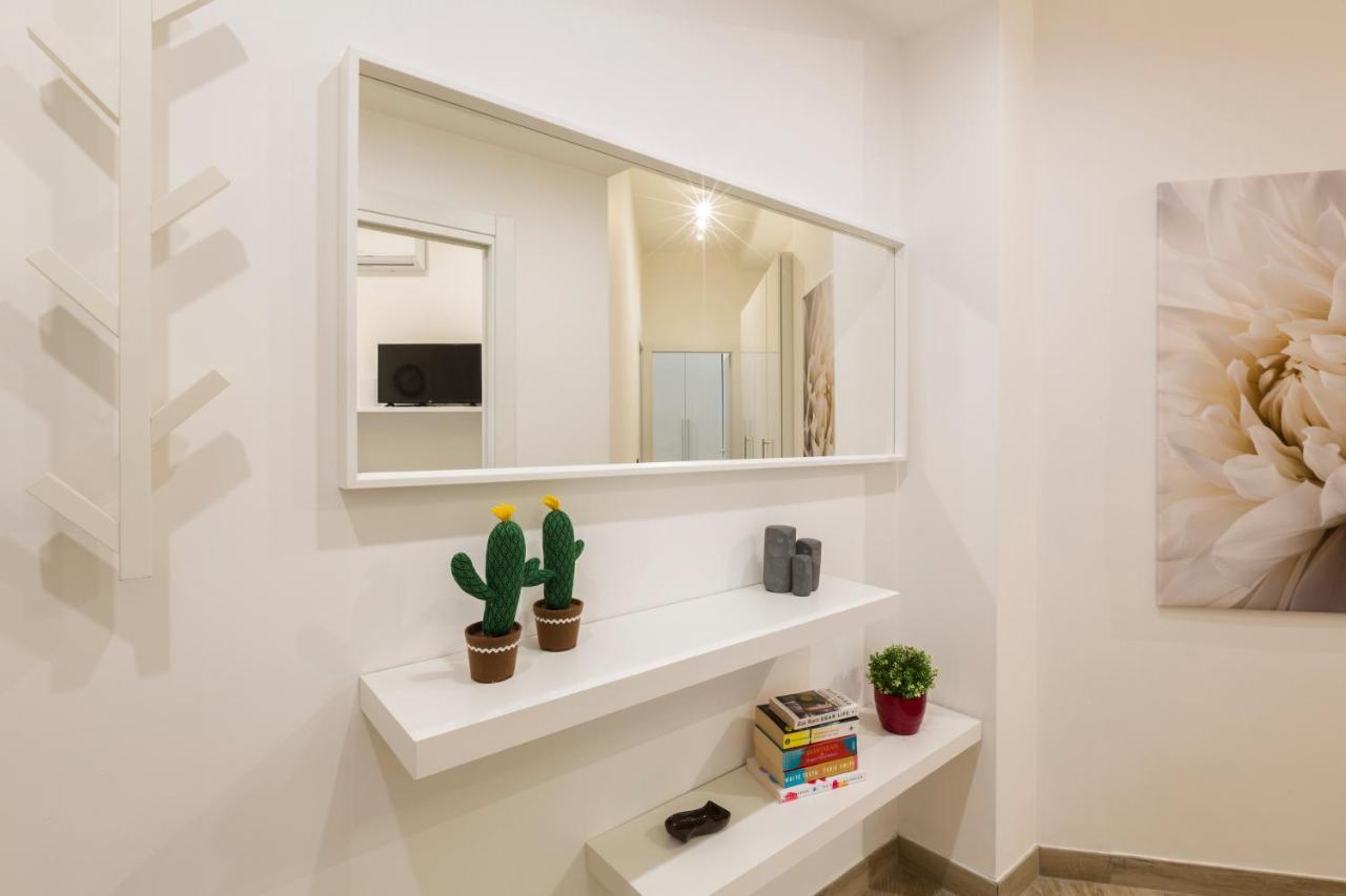 Yellow Line Apartment Милан Экстерьер фото