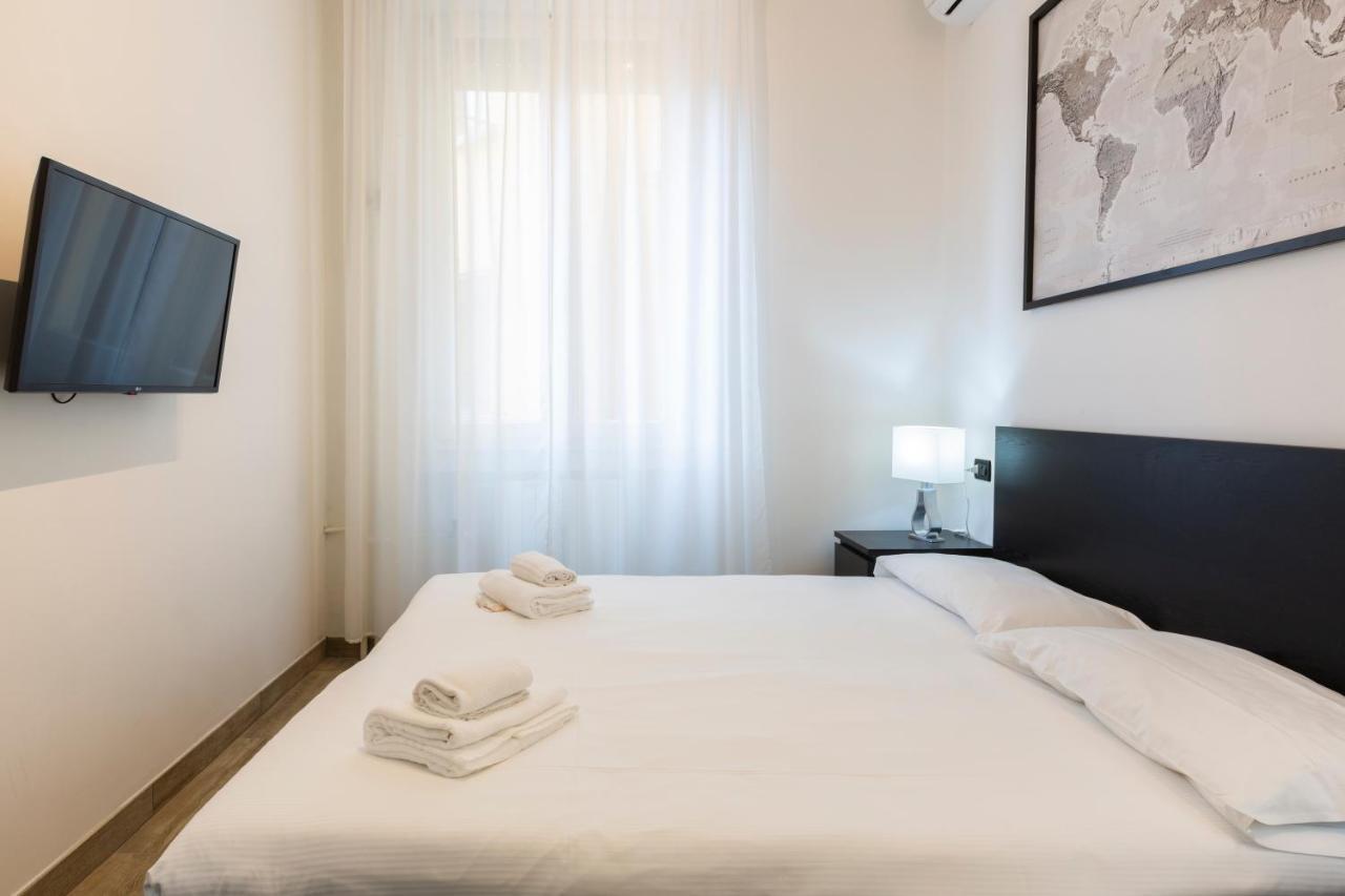 Yellow Line Apartment Милан Экстерьер фото